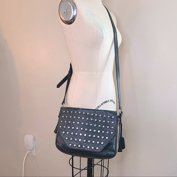 Olivia Harris Handbags - Olivia Harris black leather cross body bag